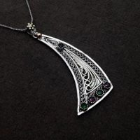 Jewelled Leaf Motif Silver Necklace